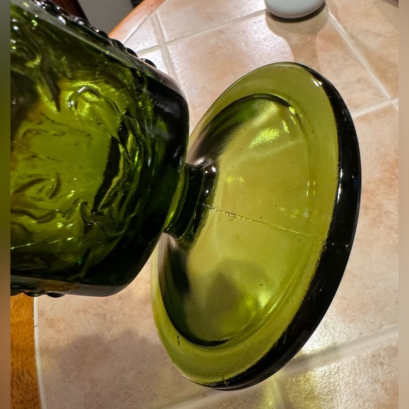 Indiana Glass Harvest Green Footed Vase✨ - Picture 5 of 11